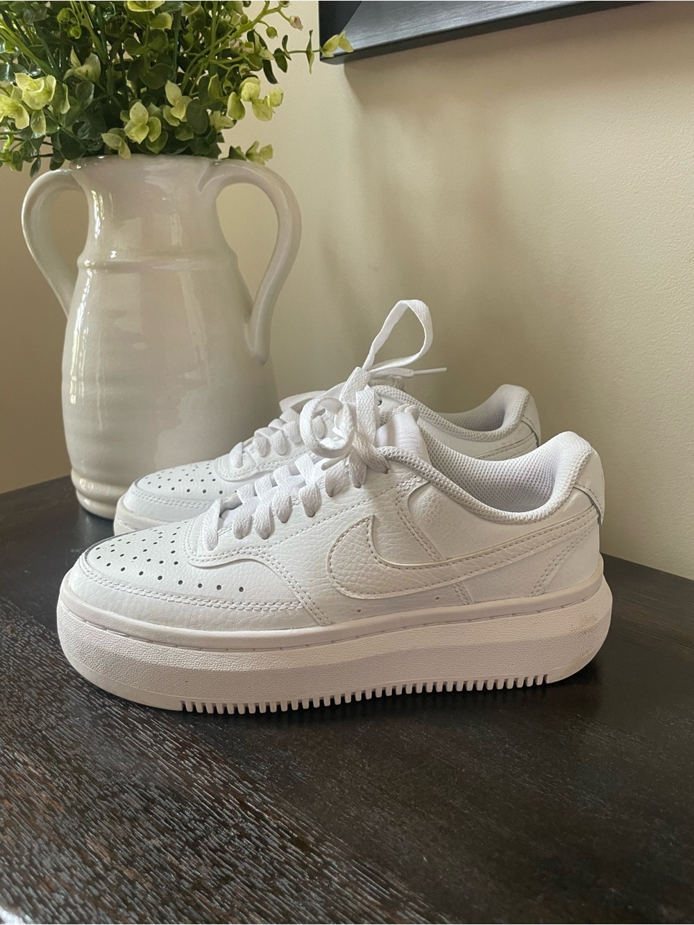 NIKE White Air Force 1 platform sneakers women’s size 7